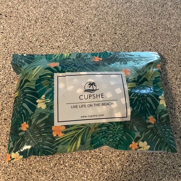 NWT CUPSHE Live on the beach CROSS STRAPPY DEEP V NECK padded BATHING SWIMSUIT♥️ - Picture 10 of 10